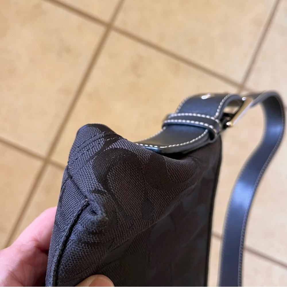 Coach Vintage Black Signature E/W Demi Bag 6371 - Picture 11 of 12